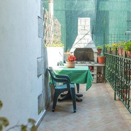 Apartments And Rooms Misic Trogir Bagian luar foto