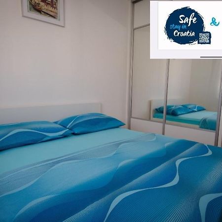 Apartments And Rooms Misic Trogir Bagian luar foto