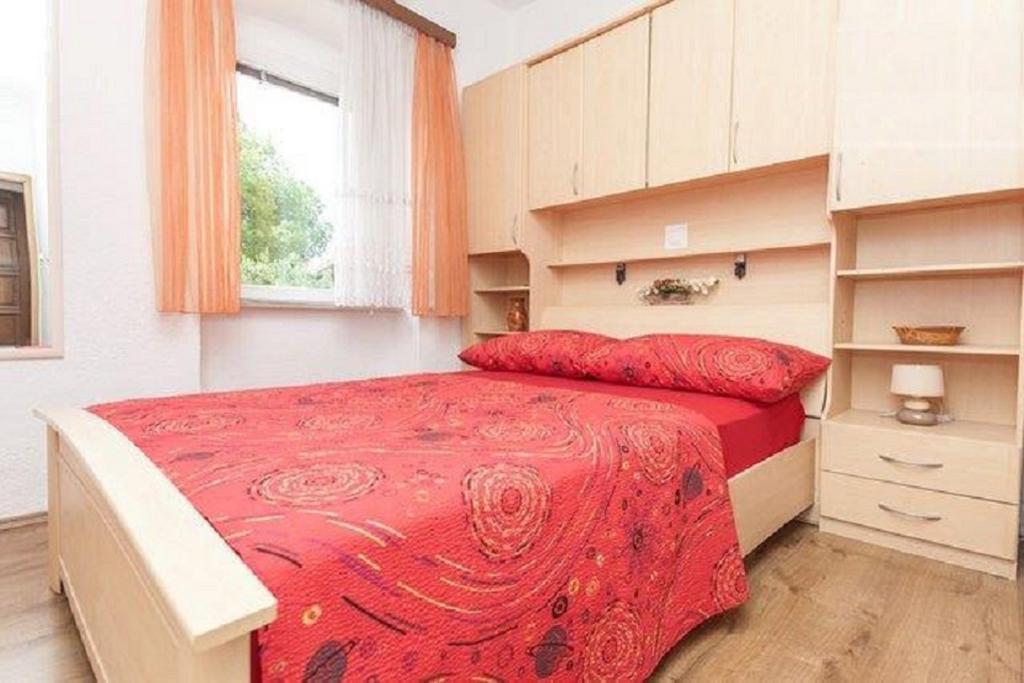 Apartments And Rooms Misic Trogir Ruang foto