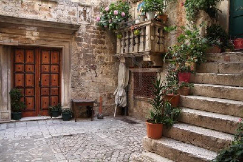Apartments And Rooms Misic Trogir Bagian luar foto